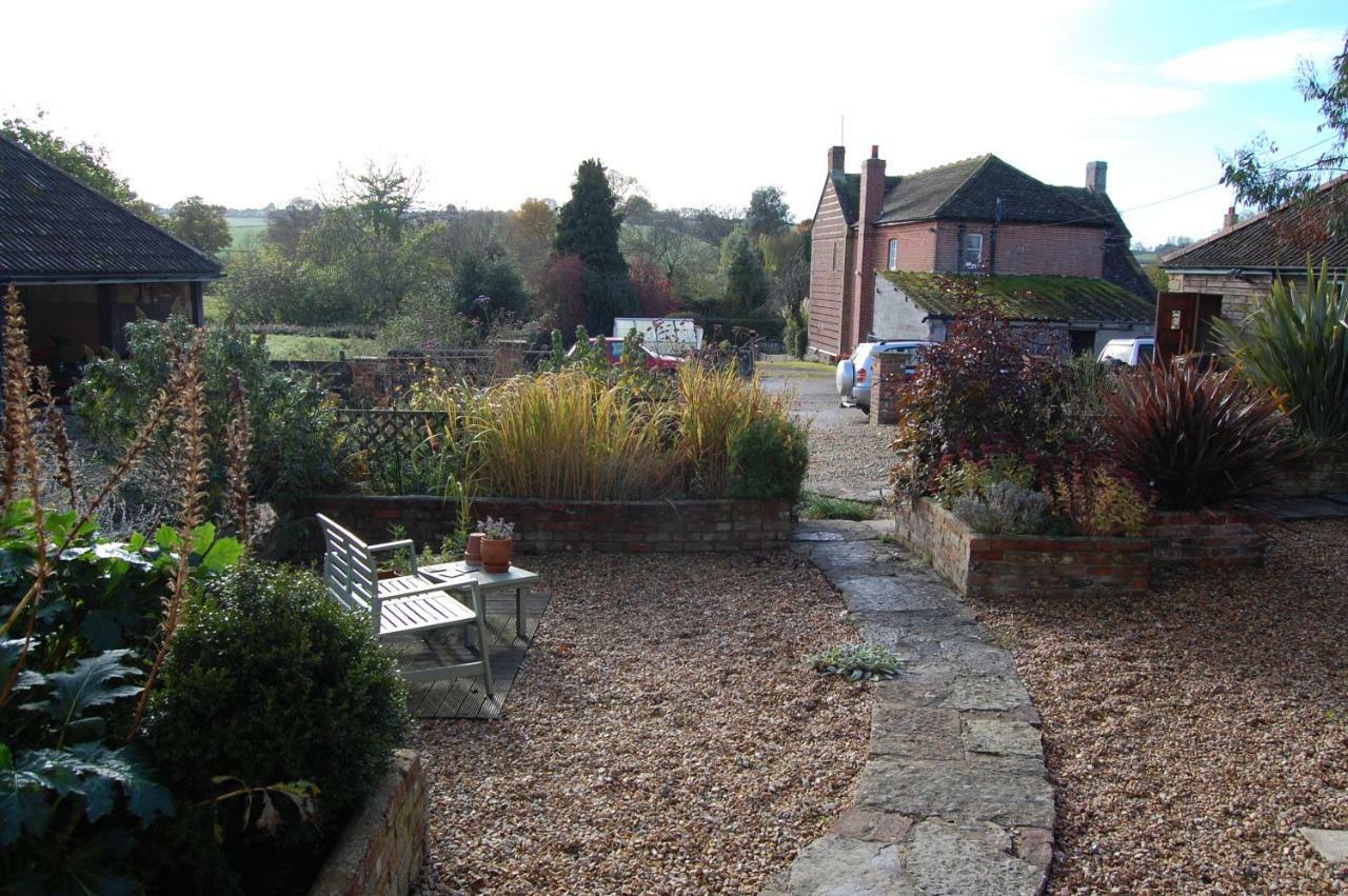Home Barn Bed And Breakfast Yeovil Exterior foto