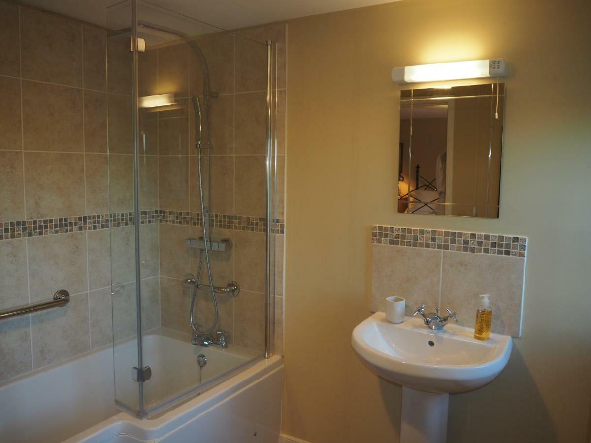 Home Barn Bed And Breakfast Yeovil Exterior foto