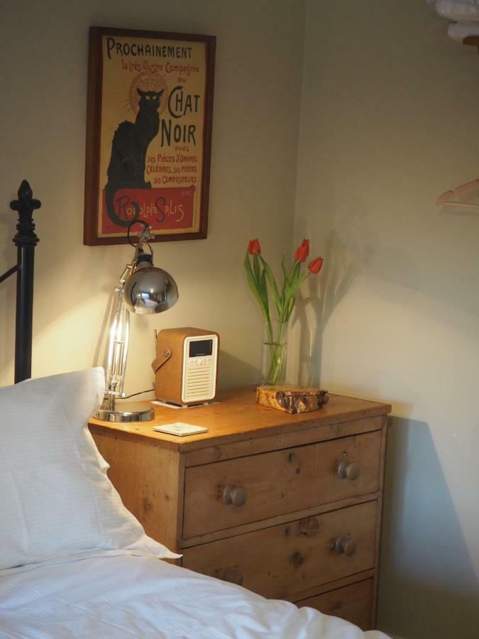 Home Barn Bed And Breakfast Yeovil Exterior foto